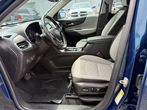 Used 2020 Chevrolet Equinox LT FWD image 23
