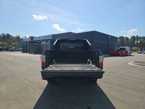 Used 2024 Nissan Titan SV w/ SV Bronze Edition Package image 16