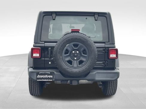 Used 2019 Jeep Wrangler Unlimited Sport image 6