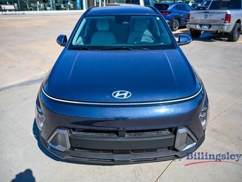 Certified 2024 Hyundai Kona SEL w/ Convenience Package FWD image 8