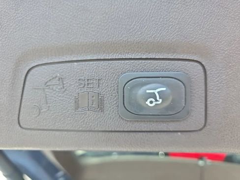 Used 2018 Lincoln MKC Premiere FWD image 46