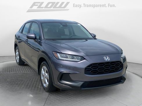 Used 2023 Honda HR-V LX image 1
