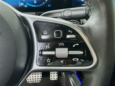 Certified 2023 Mercedes-Benz GLA 250 4MATIC image 13