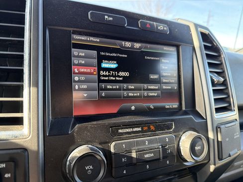 Used 2015 Ford F150 XLT w/ Equipment Group 302A Luxury image 18