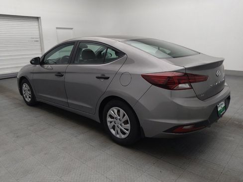 Used 2020 Hyundai Elantra SE FWD image 3