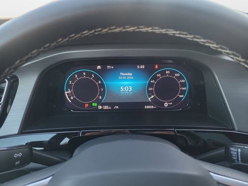 Certified 2024 Volkswagen Atlas Cross Sport SE w/ Panoramic Sunroof Package image 14