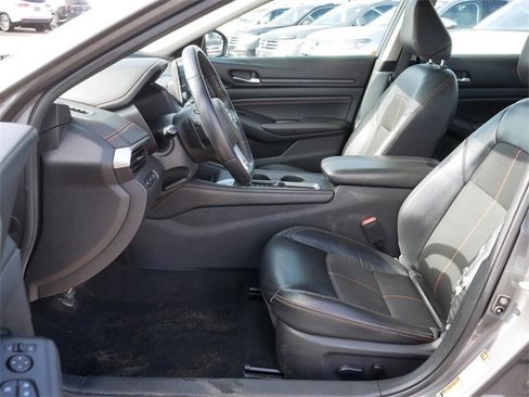 Used 2019 Nissan Altima 2.5 SR image 12