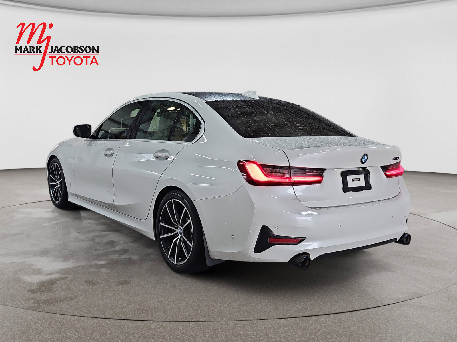 Used 2020 BMW 330i xDrive Sedan w/ Premium Package AWD/4WD image 13