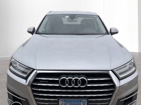 Used 2017 Audi Q7 3.0T Premium Plus image 2
