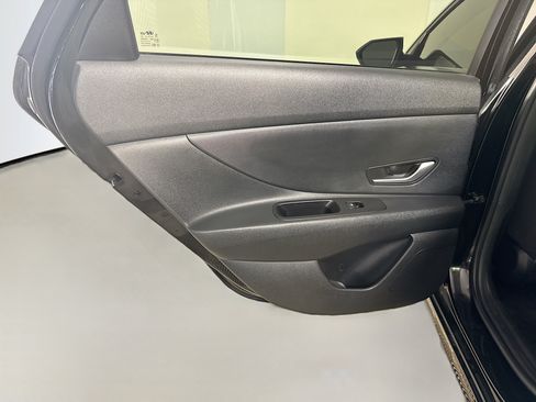 Used 2024 Hyundai Elantra SEL FWD image 26