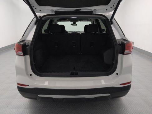 Used 2024 Chevrolet Equinox LT image 29