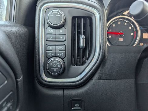 Used 2021 Chevrolet Silverado 1500 High Country image 22