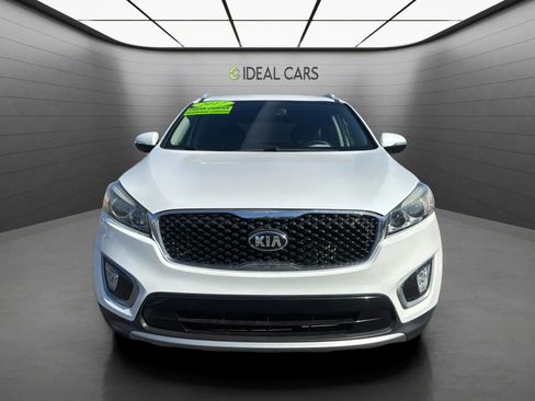 Used 2017 Kia Sorento EX FWD image 2