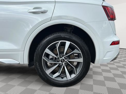 Used 2023 Audi Q5 2.0T Premium Plus w/ Premium Plus Package AWD/4WD image 10