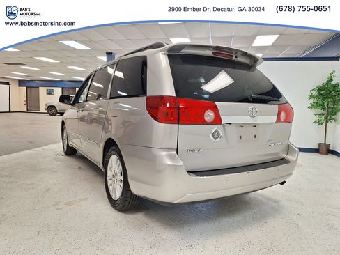 Used 2007 Toyota Sienna FWD image 13