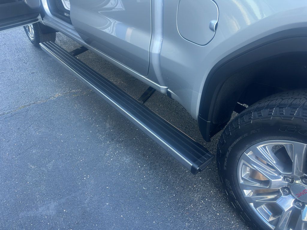 Used 2022 GMC Sierra 1500 Denali AWD/4WD image 17
