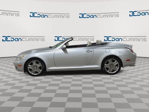 Used 2007 Lexus SC 430 Convertible RWD image 5