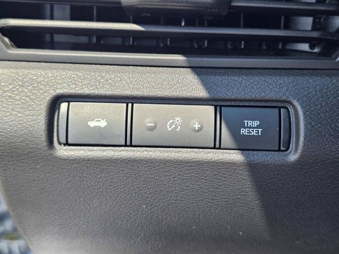 Used 2024 Nissan Altima 2.5 SR w/ SR Premium Package FWD image 18