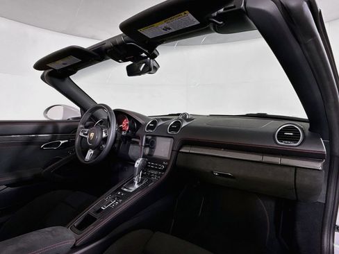 Certified 2025 Porsche 718 Boxster GTS RWD image 17