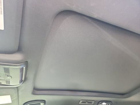 Used 2023 Cadillac XT6 Premium Luxury w/ Technology Package image 19