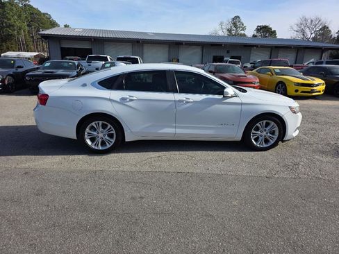 Used 2015 Chevrolet Impala LT w/ Convenience Package image 4