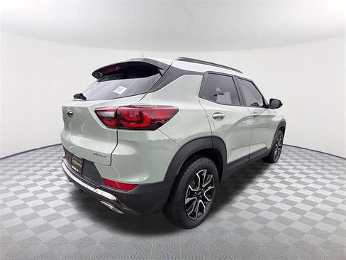 Used 2024 Chevrolet TrailBlazer ACTIV w/ Driver Confidence Package image 5