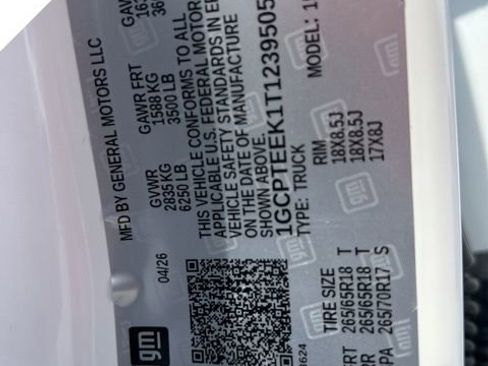 New 2026 Chevrolet Colorado Trail Boss w/ LPO, Tailgate Decal Package AWD/4WD image 35