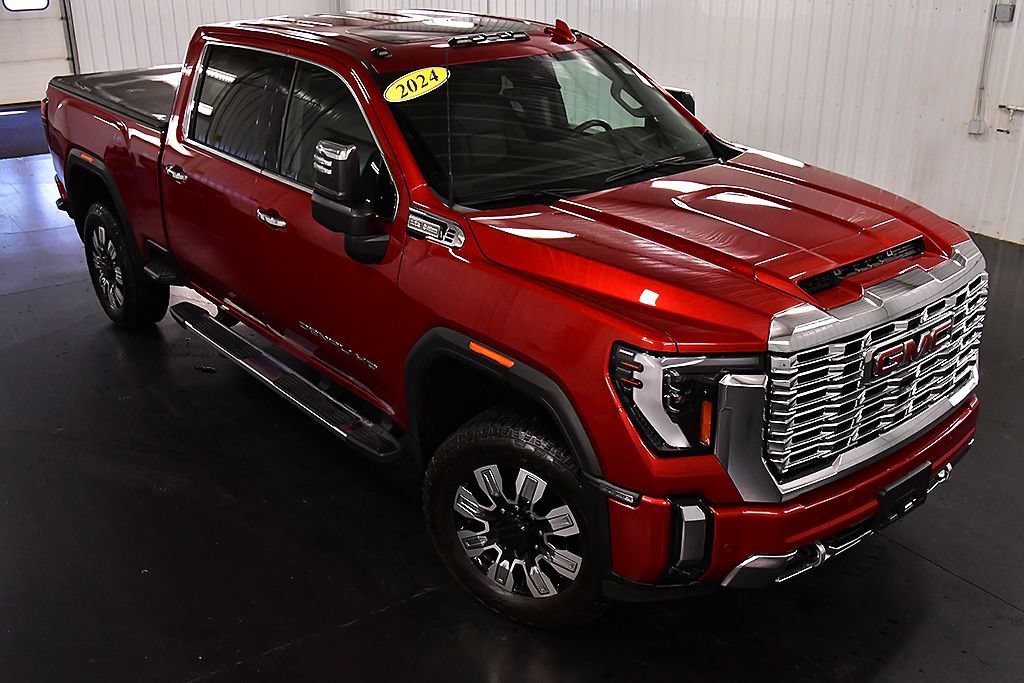 Used 2024 GMC Sierra 2500 Denali w/ Denali Reserve Package AWD/4WD image 16