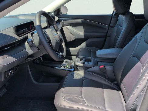 New 2025 Ford Mustang Mach-E Premium image 9