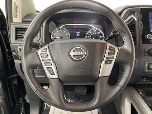 Used 2024 Nissan Titan SV w/ SV Convenience Package image 20