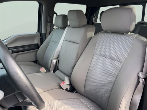 Used 2018 Ford F150 XLT w/ Equipment Group 302A Luxury AWD/4WD image 12