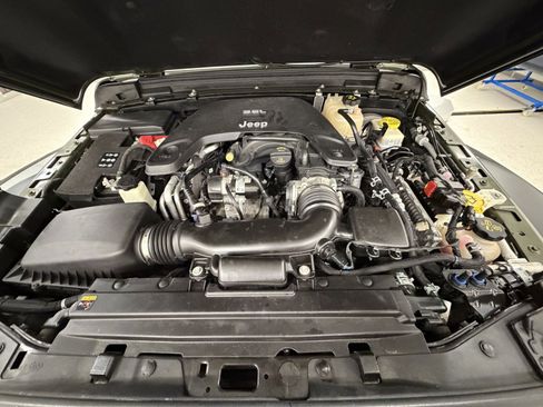 Used 2021 Jeep Wrangler Unlimited Sport image 60