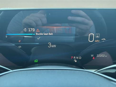 Used 2024 Cadillac Lyriq Luxury AWD/4WD image 20