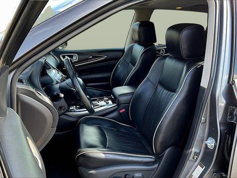 Used 2017 INFINITI QX60 Luxe w/ Deluxe Technology Package image 26