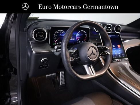 Used 2026 Mercedes-Benz GLC 300 4MATIC image 28
