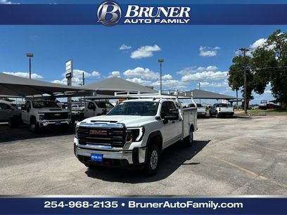 New 2026 GMC Sierra 2500 Pro w/ Convenience Package