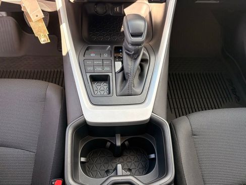 Used 2025 Toyota RAV4 LE image 18