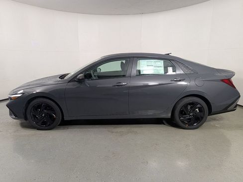 New 2026 Hyundai Elantra Sport w/ Cargo Package image 4