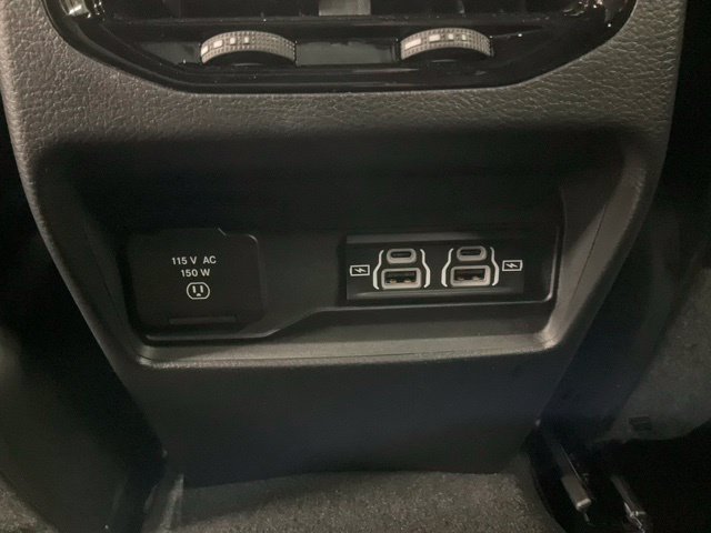 Used 2025 Jeep Grand Cherokee Altitude AWD/4WD image 14