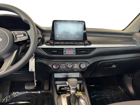 Used 2024 Kia Forte LX image 11