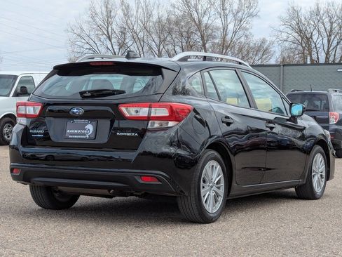 Used 2018 Subaru Impreza 2.0i Premium image 12