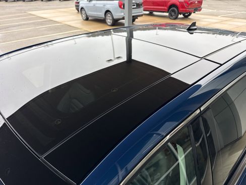 Certified 2024 Ford Edge SEL w/ Convenience Package image 17