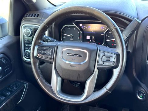 Used 2021 GMC Sierra 2500 Denali w/ Denali Ultimate Package image 25