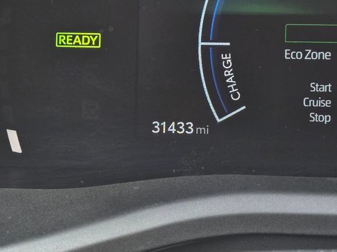 Used 2025 Toyota Camry SE FWD image 24