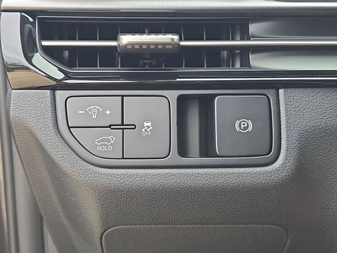 New 2026 Kia Sportage SX FWD image 33