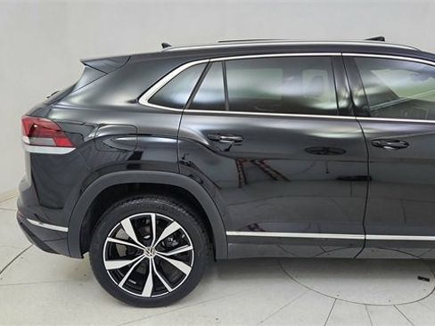 Used 2024 Volkswagen Atlas Cross Sport SEL Premium R-Line image 7