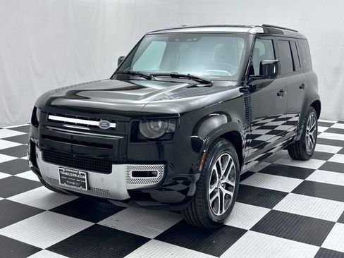 Used 2022 Land Rover Defender 110 XS Edition AWD/4WD image 4