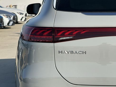New 2025 Mercedes-Benz Maybach EQS 680 4MATIC image 8