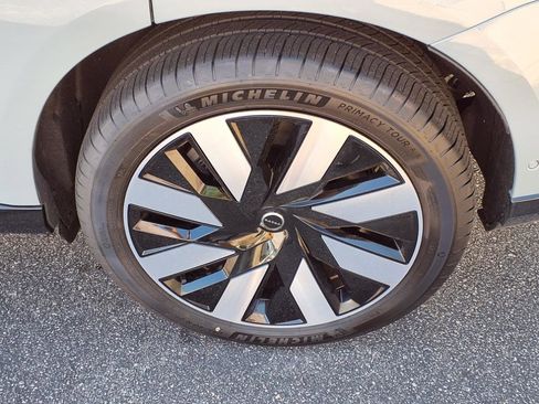 New 2025 Volvo EX90 Ultra image 10