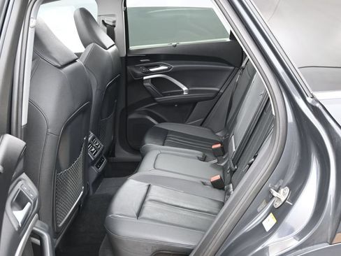 Used 2025 Audi Q5 Prestige AWD/4WD image 35
